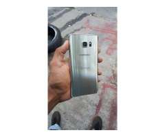 Galaxy note 5 poco descolorido abajo esquina