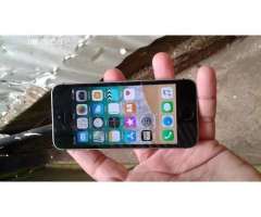 Iphone SE seminuevo